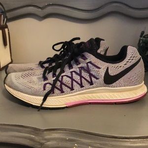 Nike Zoom Pegasus 32 Tennis Shoes